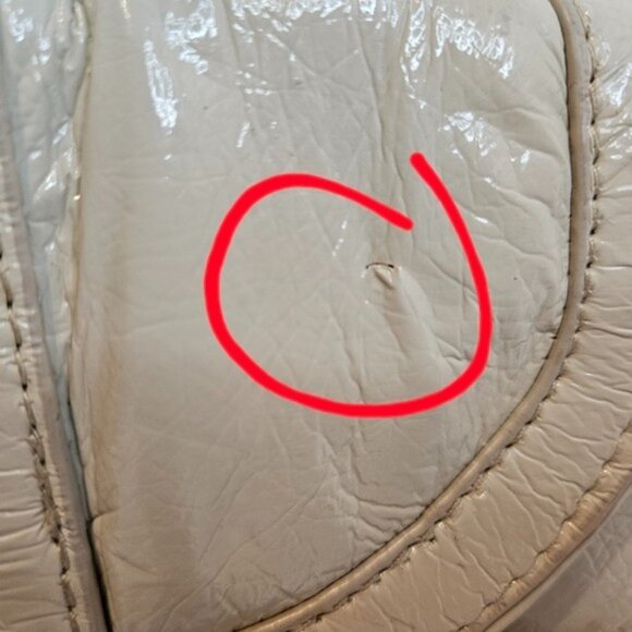 Steve Madden To-Talli Patent White So Soft Shoulder Bag with Silver Chain Strap - Picture 3 of 14